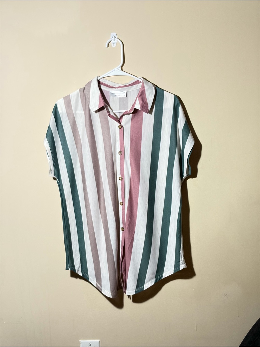 Modern Attraction Size Medium Striped Short-Sleeve Multicolor Button-Down
